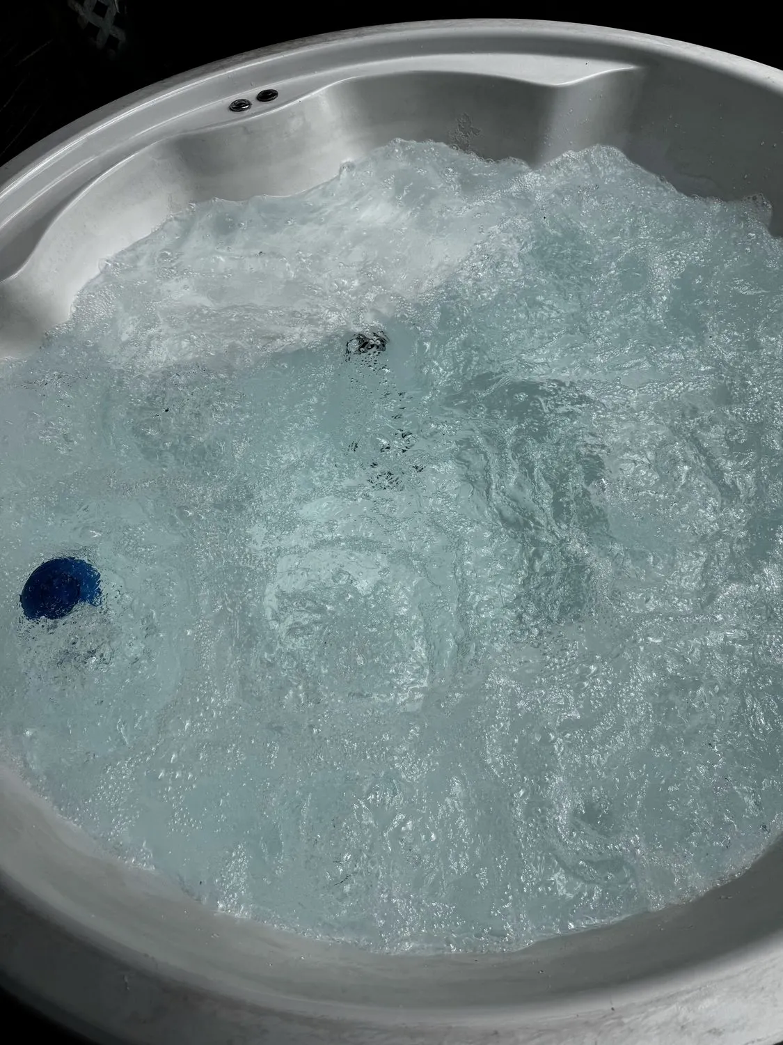 Hot Tub, Sauna & Grounds