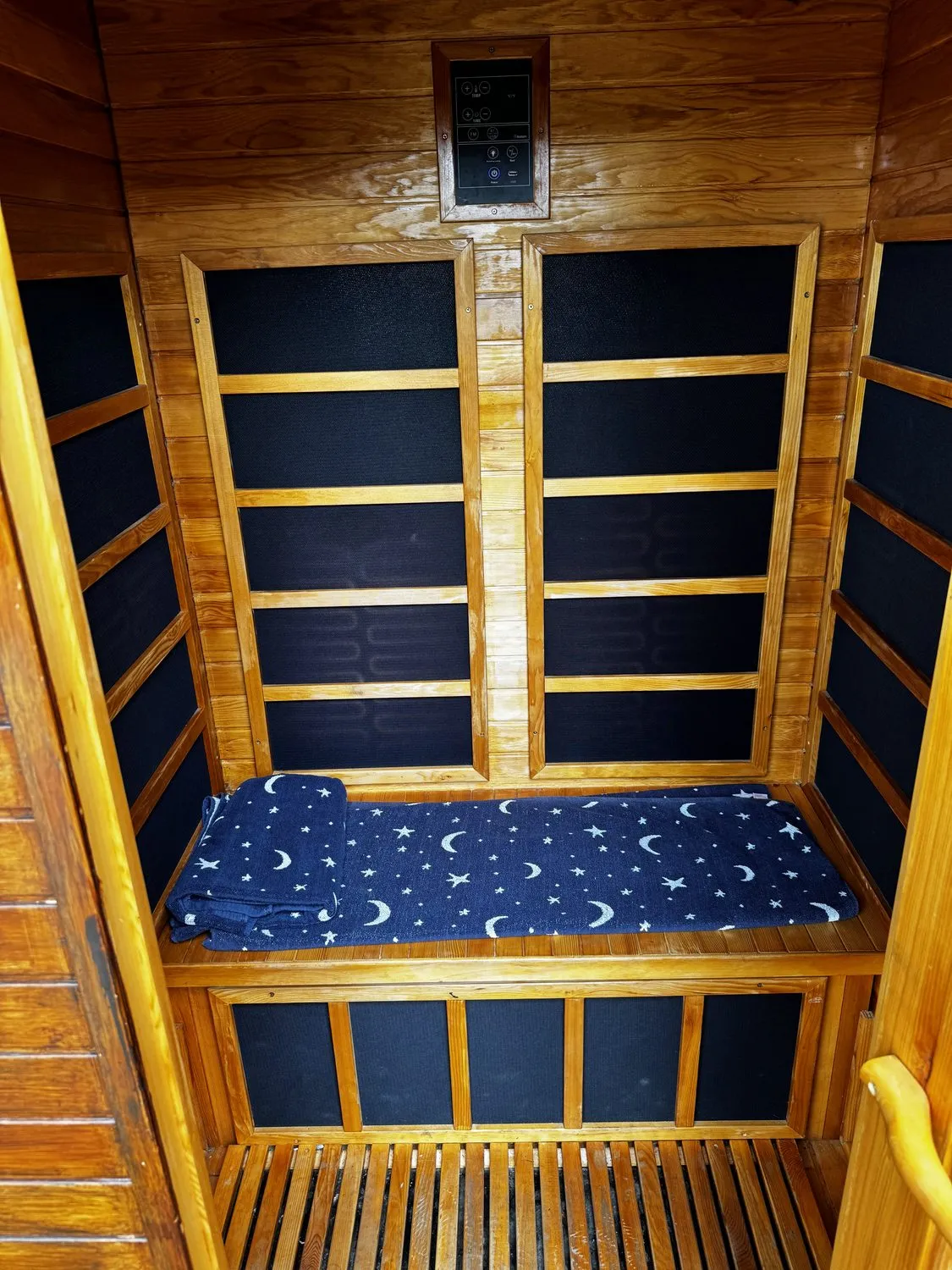 Infrared sauna